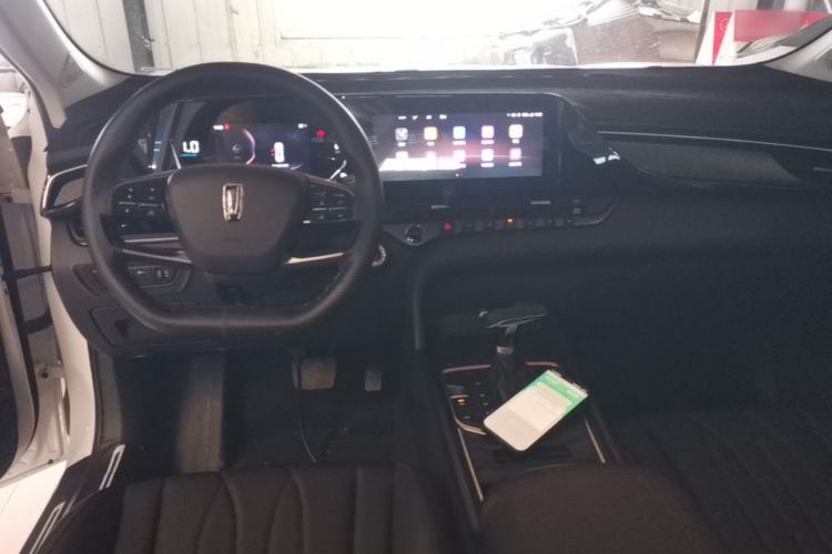Used Bestune T55 2023 1.5T Automatic Leap Model Center Console
