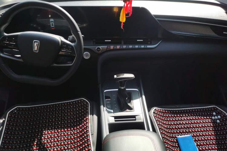 Used Bestune T55 2023 1.5T Automatic Leap Model Center Console