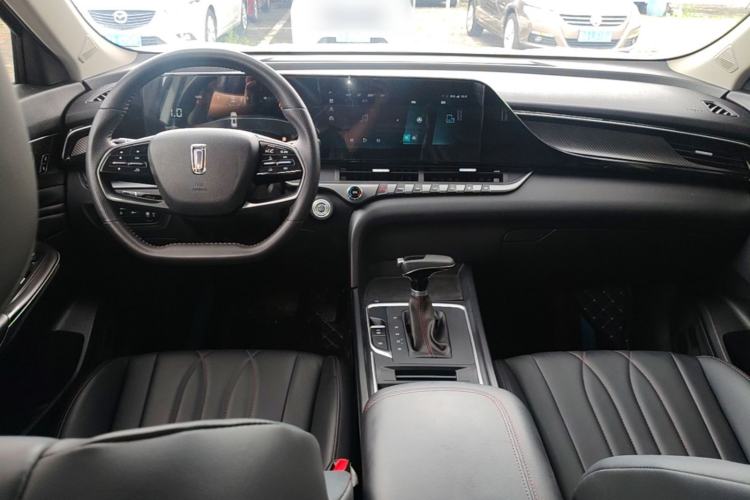 Used Bestune T55 2023 1.5T Automatic Leap Model Center Console