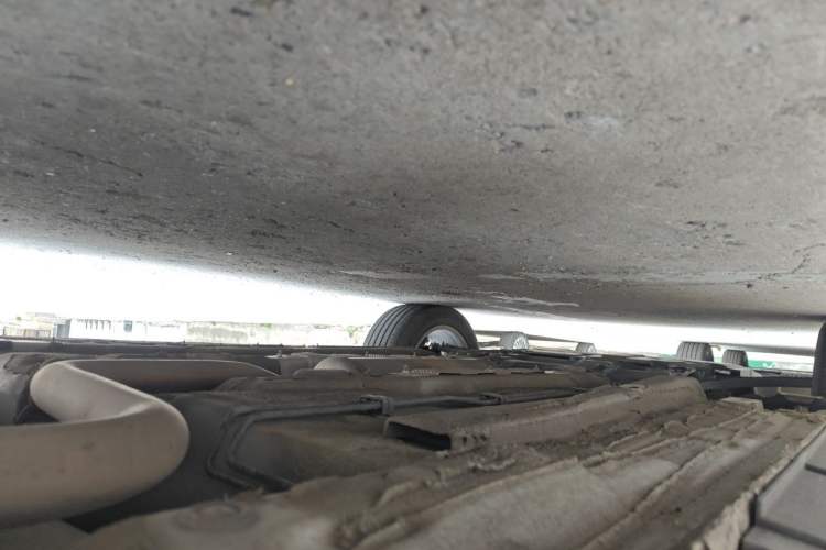 Used Bestune T55 2023 1.5T Automatic Leap Model Chassis Rear Left