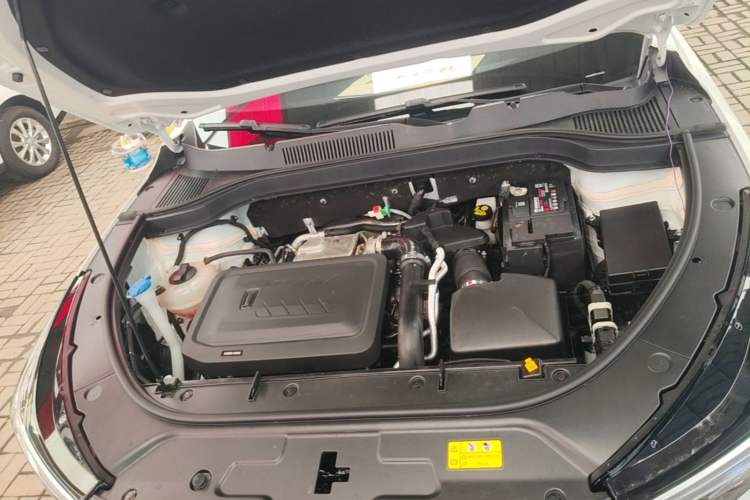 Used Bestune T55 2023 1.5T Automatic Leap Model Engine Bay