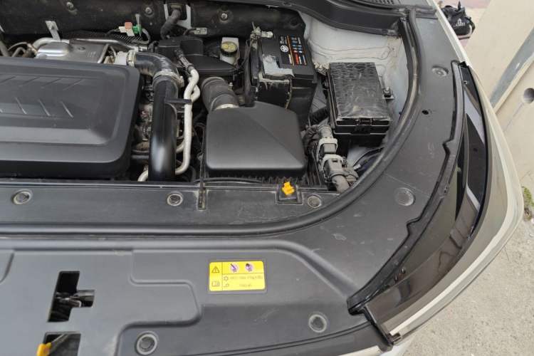 Used Bestune T55 2023 1.5T Automatic Leap Model Engine Bay Left