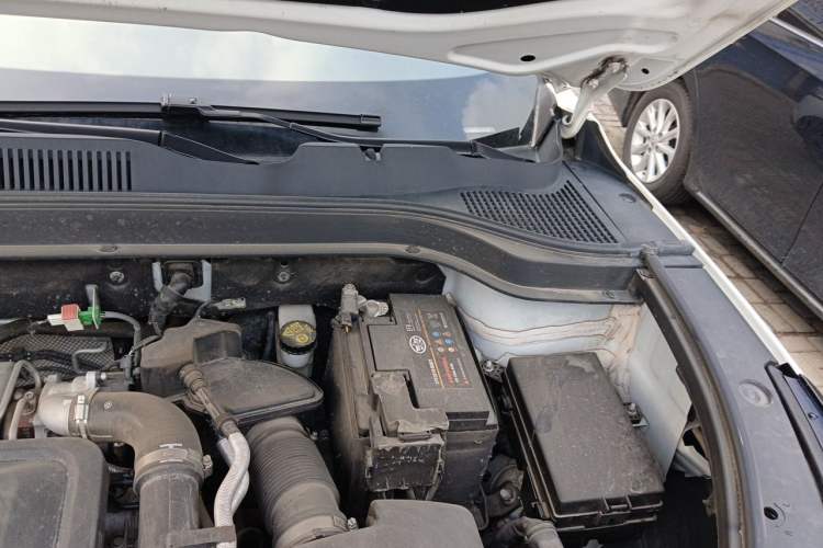 Used Bestune T55 2023 1.5T Automatic Leap Model Engine Bay Left