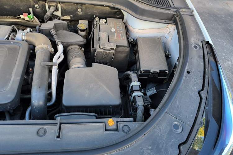 Used Bestune T55 2023 1.5T Automatic Leap Model Engine Bay Left