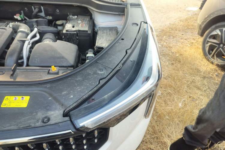 Used Bestune T55 2023 1.5T Automatic Leap Model Engine Bay Left