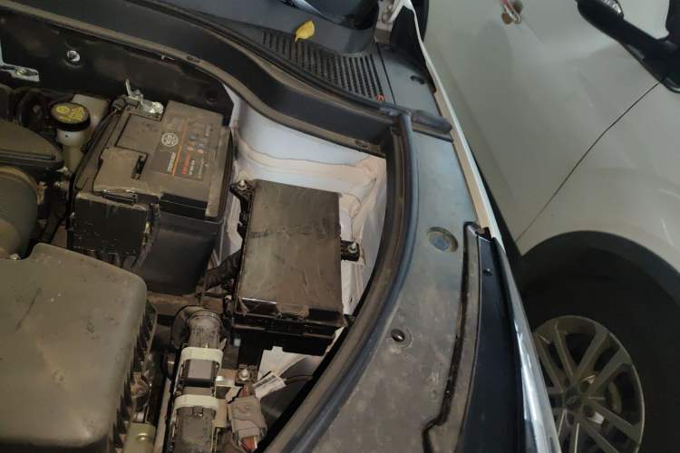 Used Bestune T55 2023 1.5T Automatic Leap Model Engine Bay Left