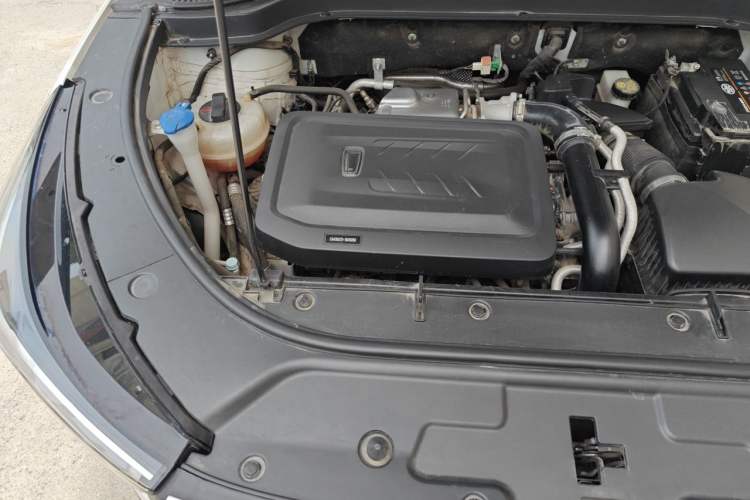 Used Bestune T55 2023 1.5T Automatic Leap Model Engine Bay Right