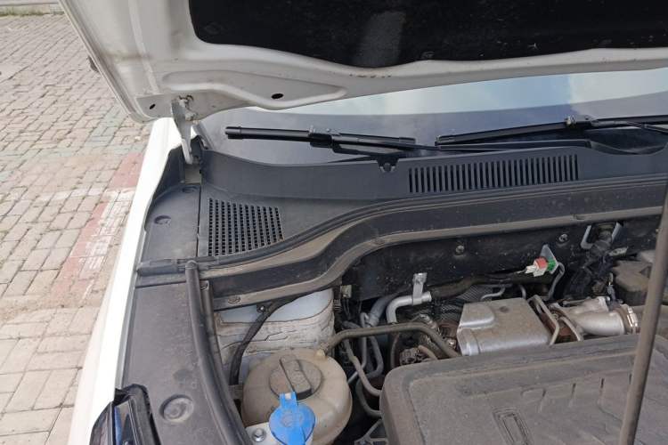 Used Bestune T55 2023 1.5T Automatic Leap Model Engine Bay Right