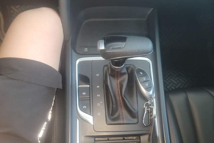 Used Bestune T55 2023 1.5T Automatic Leap Model Gear Lever