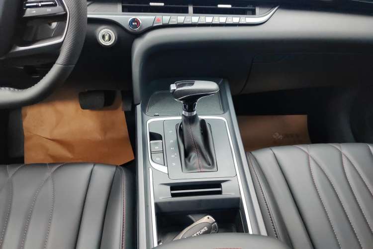 Used Bestune T55 2023 1.5T Automatic Leap Model Gear Lever
