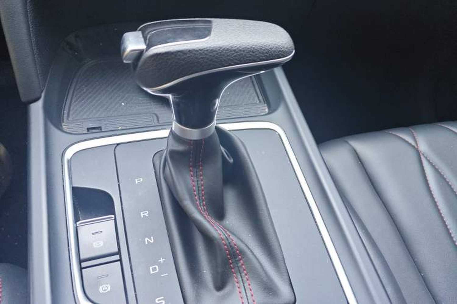 Used Bestune T55 2023 1.5T Automatic Leap Model Gear Lever