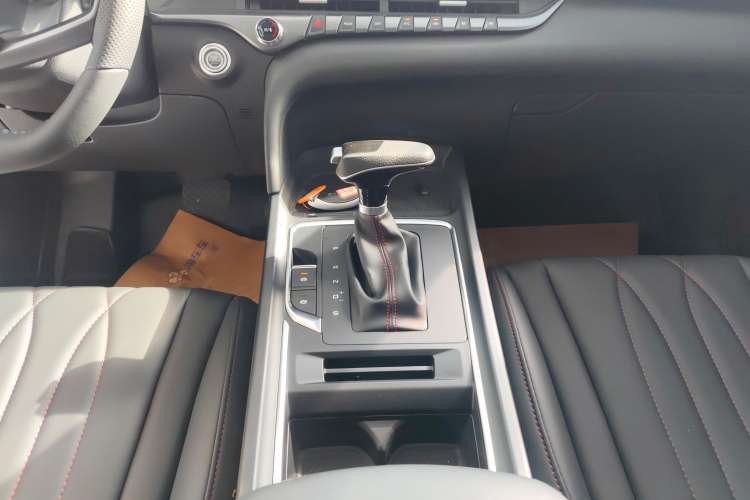 Used Bestune T55 2023 1.5T Automatic Leap Model Gear Lever