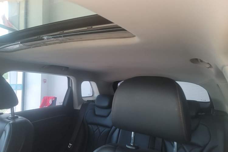 Used Bestune T55 2023 1.5T Automatic Leap Model Headliner