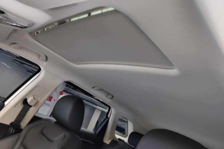 Used Bestune T55 2023 1.5T Automatic Leap Model Headliner