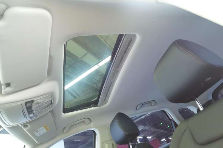 Used Bestune T55 2023 1.5T Automatic Leap Model Headliner