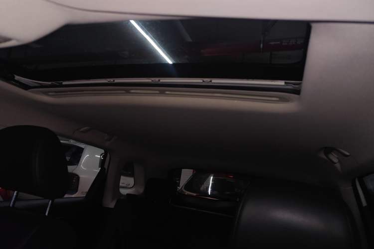 Used Bestune T55 2023 1.5T Automatic Leap Model Headliner