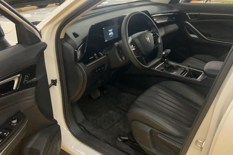 Used Bestune T55 2023 1.5T Automatic Leap Model Interior 2