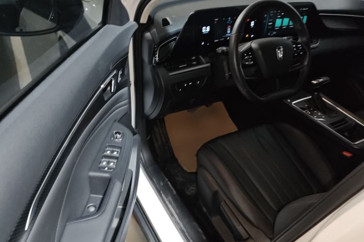 Used Bestune T55 2023 1.5T Automatic Leap Model Interior 3