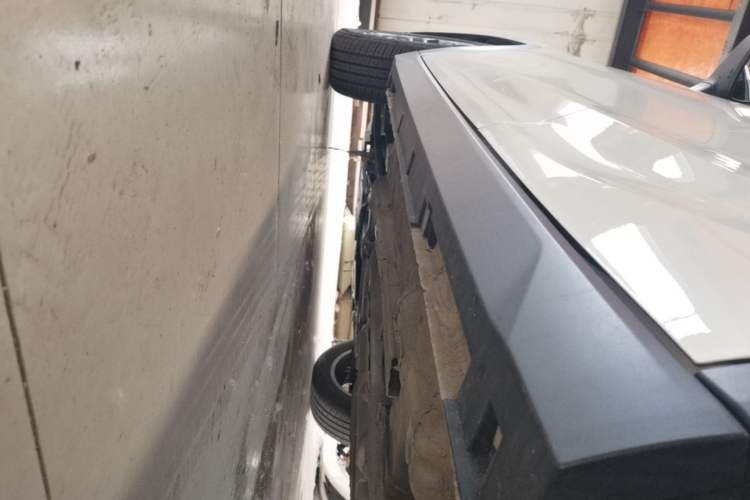 Used Bestune T55 2023 1.5T Automatic Leap Model Left Side Sill