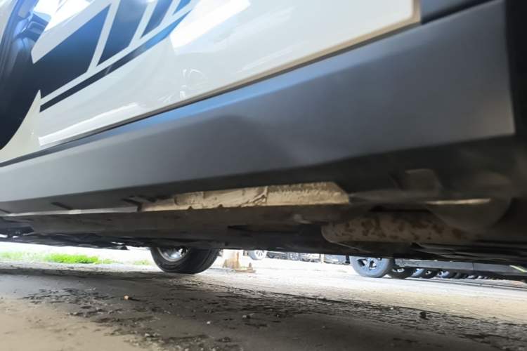 Used Bestune T55 2023 1.5T Automatic Leap Model Left Side Sill
