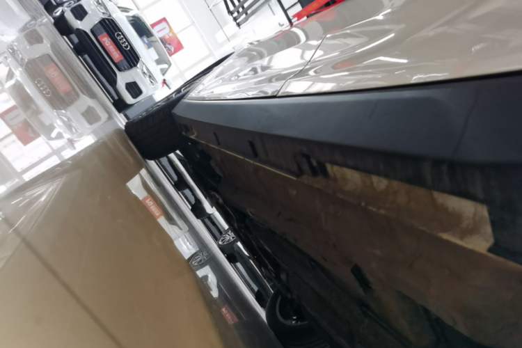 Used Bestune T55 2023 1.5T Automatic Leap Model Left Side Sill