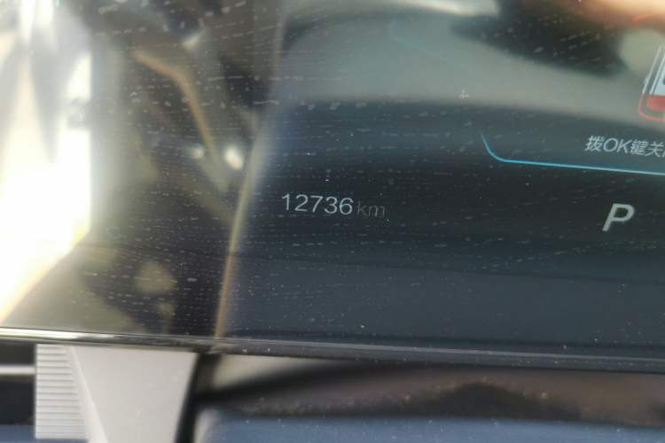 Used Bestune T55 2023 1.5T Automatic Leap Model Odometer Close Up