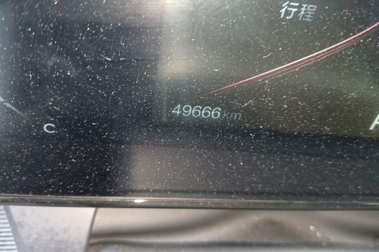 Used Bestune T55 2023 1.5T Automatic Leap Model Odometer Close Up