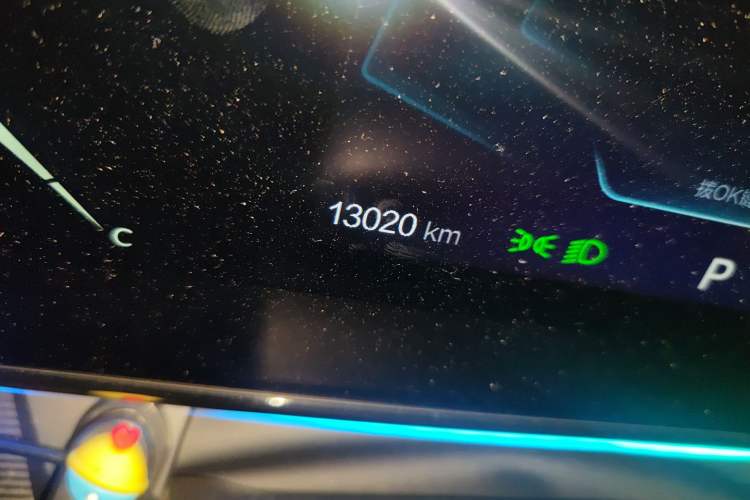 Used Bestune T55 2023 1.5T Automatic Leap Model Odometer Close Up
