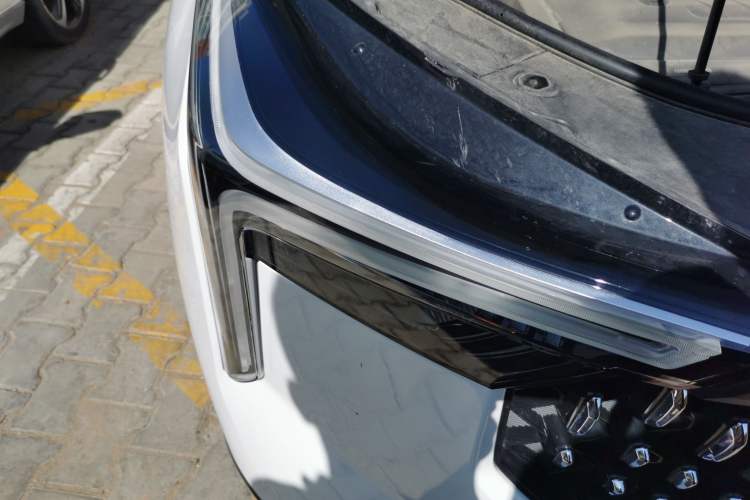 Used Bestune T55 2023 1.5T Automatic Leap Model Right Front Headlight