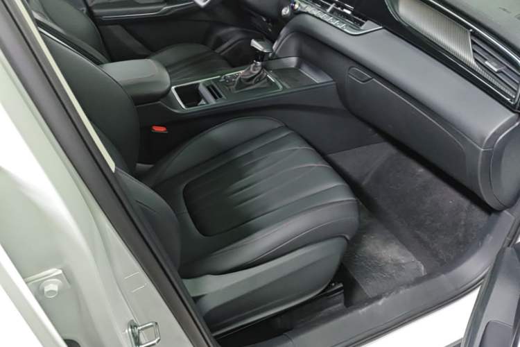 Used Bestune T55 2023 1.5T Automatic Leap Model Right Front Seat