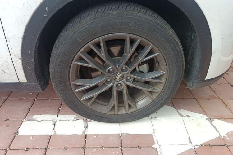 Used Bestune T55 2023 1.5T Automatic Leap Model Right Front Wheel Hub