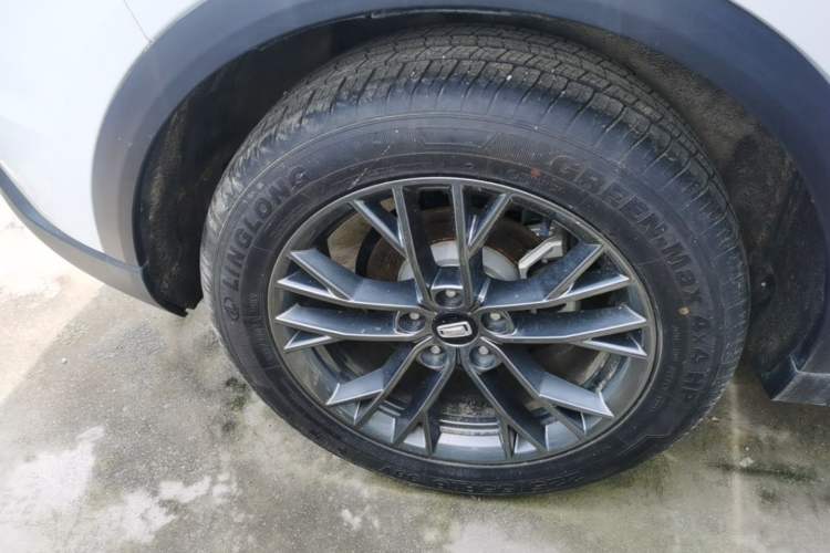 Used Bestune T55 2023 1.5T Automatic Leap Model Right Rear Wheel Hub