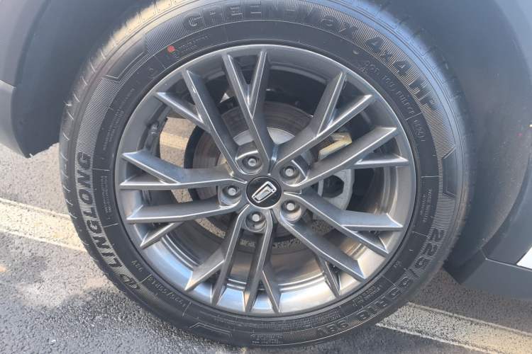 Used Bestune T55 2023 1.5T Automatic Leap Model Right Rear Wheel Hub