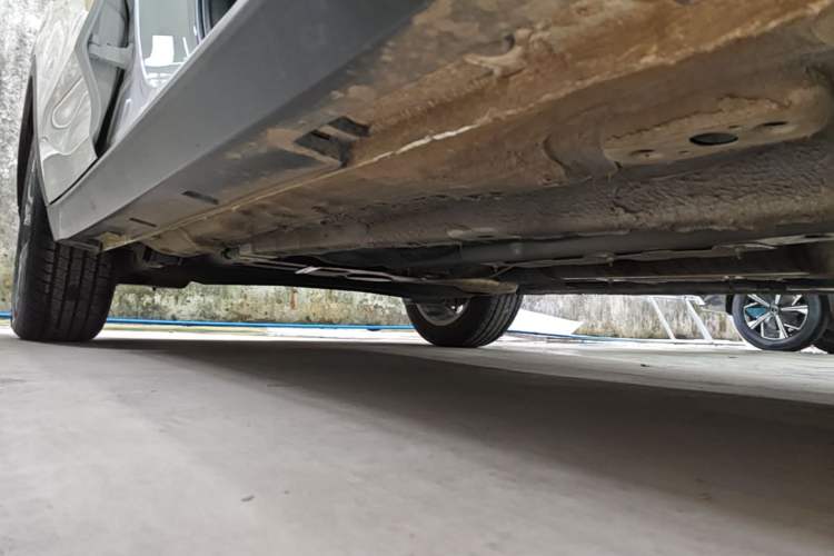 Used Bestune T55 2023 1.5T Automatic Leap Model Right Side Sill