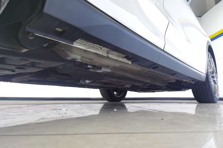 Used Bestune T55 2023 1.5T Automatic Leap Model Right Side Sill
