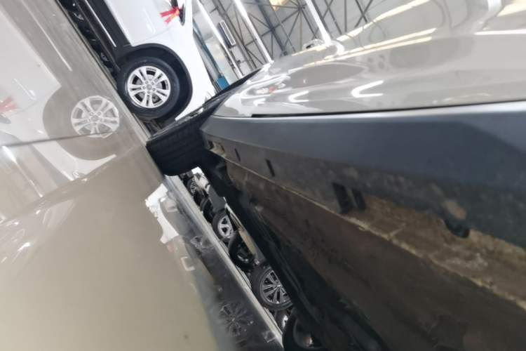 Used Bestune T55 2023 1.5T Automatic Leap Model Right Side Sill