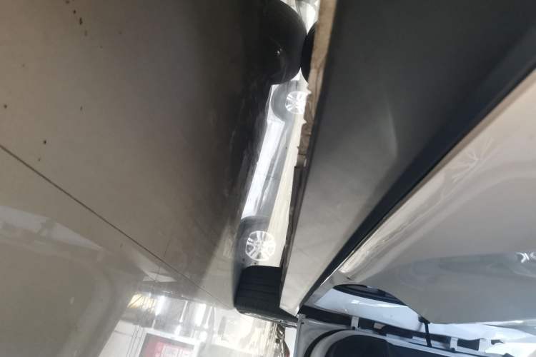 Used Bestune T55 2023 1.5T Automatic Leap Model Right Side Sill