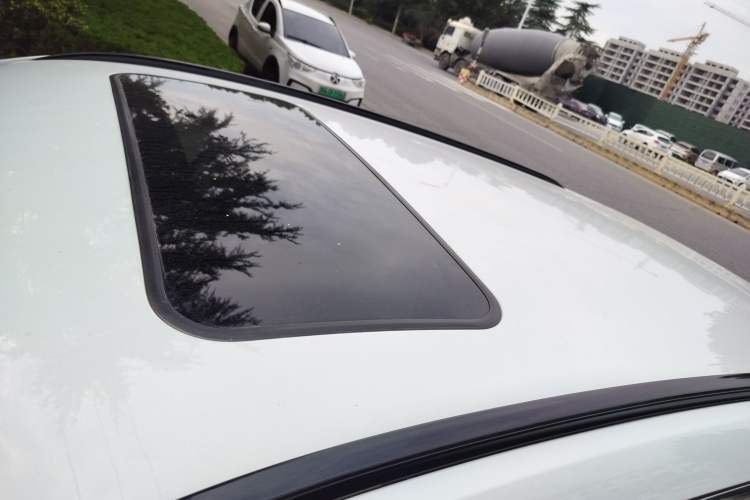 Used Bestune T55 2023 1.5T Automatic Leap Model Roof