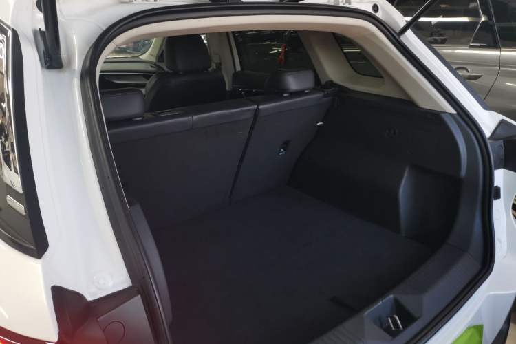 Used Bestune T55 2023 1.5T Automatic Leap Model Trunk