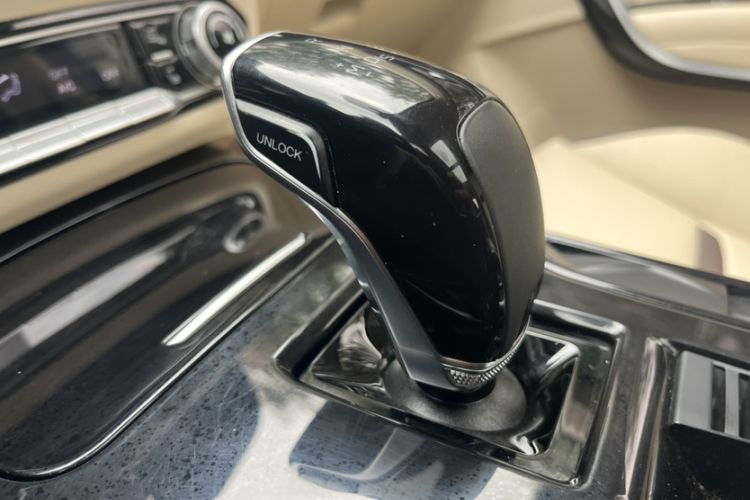 Used Bestune T77 2020 PRO 280 TID Automatic Luxury Model Interior 3