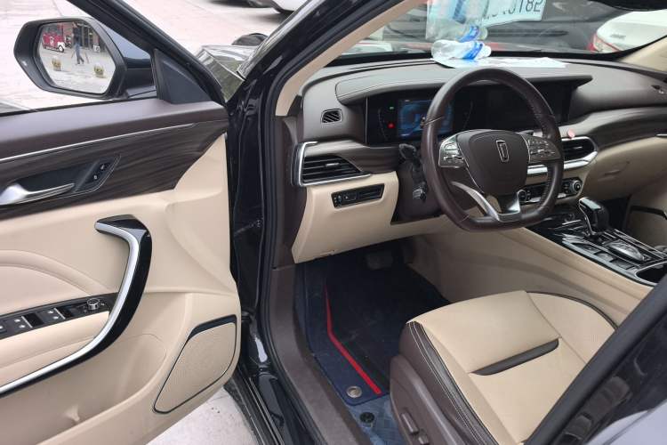 Used Bestune T77 2020 PRO 280 TID Automatic Luxury Model Interior 3