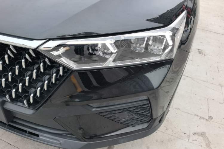 Used Bestune T77 2020 PRO 280 TID Automatic Luxury Model Left Front Headlight