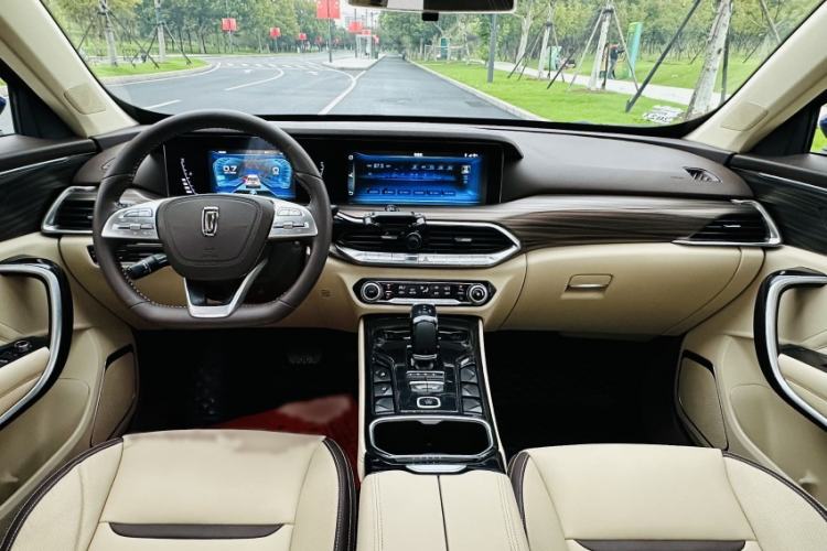 Used Bestune T77 2020 PRO 280 TID Automatic Luxury Model Exterior 6