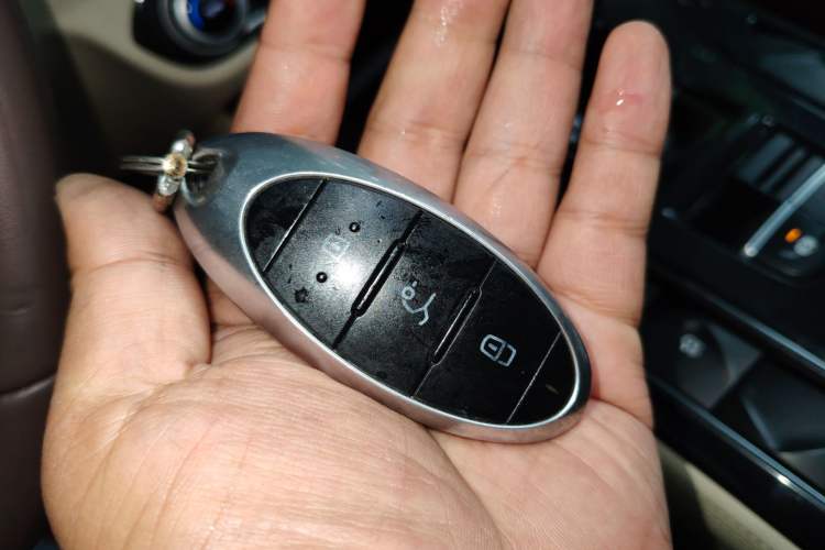 Used Bestune T77 2020 PRO 280 TID Automatic Luxury Model Interior 1
