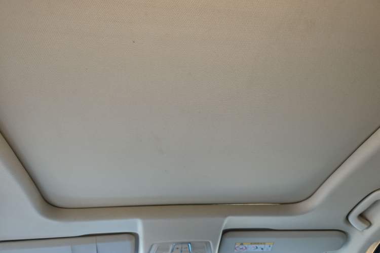 Used Bestune T77 2019 230 TID Automatic Prestige Version China V Emission Standard Headliner