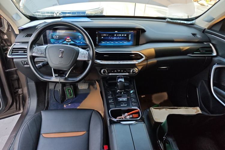 Used Bestune T77 2019 230 TID Automatic Prestige Version China V Emission Standard Interior 2