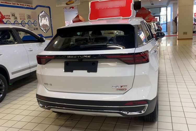 Used Bestune T77 2023 1.5T Automatic Luxury Model Exterior 4