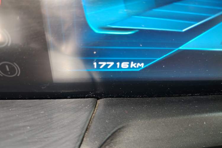 Used Bestune T77 2020 PRO 280 TID Automatic Luxury Model Odometer Close Up