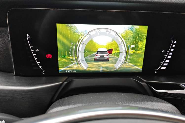 Used Bestune T77 2019 230 TID Automatic Luxury Version China VI Emission Standard Odometer Close Up