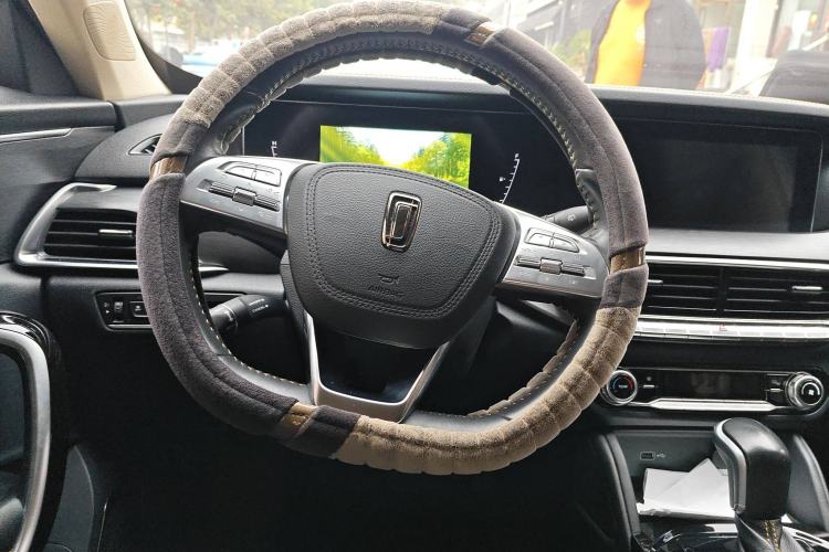 Used Bestune T77 2019 230 TID Automatic Luxury Version China VI Emission Standard Steering Wheel
